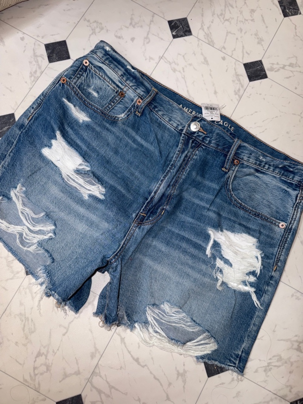 NWT 14 American Eagle 90’s BOYFRIEND SHORTS HUGH WAIST
